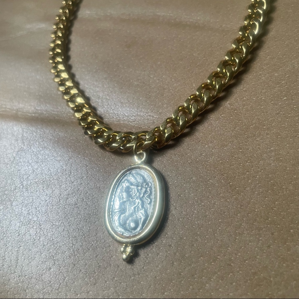 Cameo gold silver plated pendant curb chain coin Ancient Greek mythology